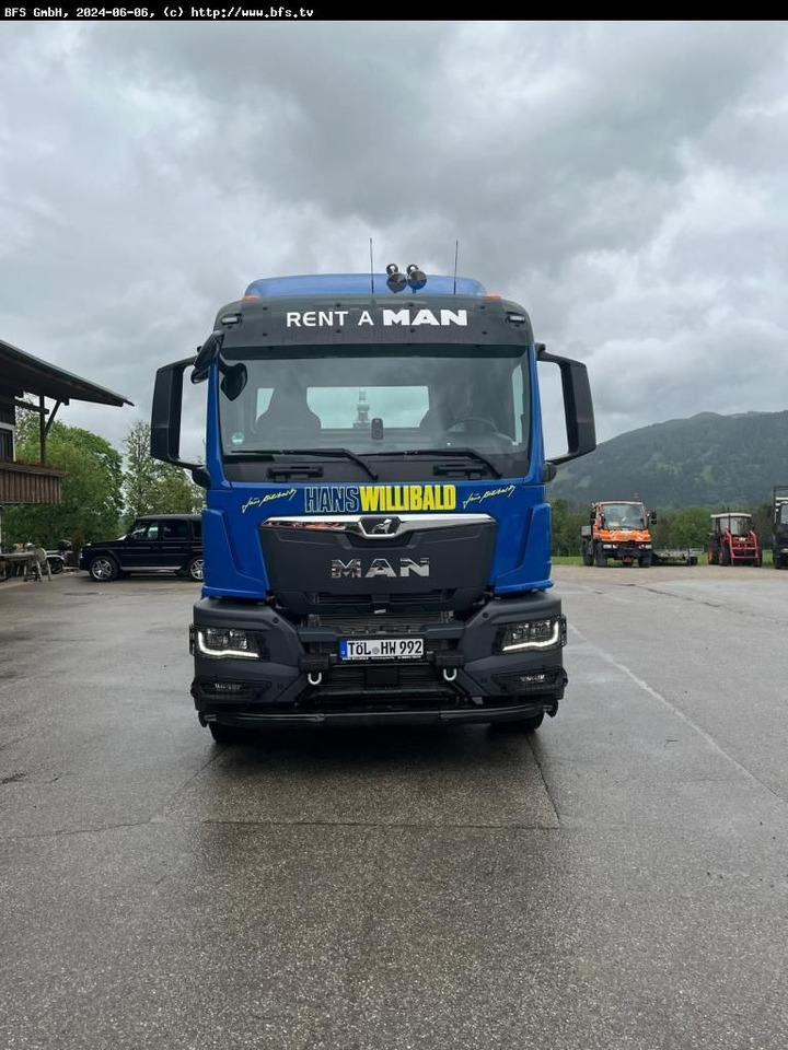 MAN TGS (TG3) 26.520 6x4H-4 BL CH MEILLER - Horgos rakodó teherautó: 2 kép. MAN TGS (TG3) 26.520 6x4H-4 BL CH MEILLER - Horgos rakodó teherautó: 2 kép.