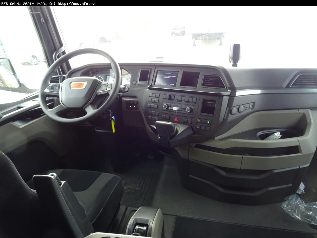 MAN TGX (TG3) 26.510 6x2-4 LL CH Multiwechsler - Cserefelépítményes teherautó: 4 kép. MAN TGX (TG3) 26.510 6x2-4 LL CH Multiwechsler - Cserefelépítményes teherautó: 4 kép.