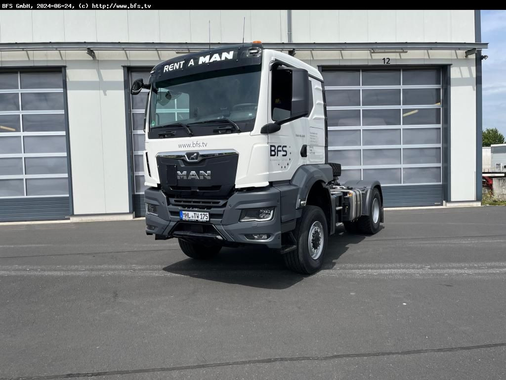 MAN TGS (TG3) 18.520 4x4 BL SA hohe Bauart, Kipphydr - Nyergesvontató: 1 kép. MAN TGS (TG3) 18.520 4x4 BL SA hohe Bauart, Kipphydr - Nyergesvontató: 1 kép.