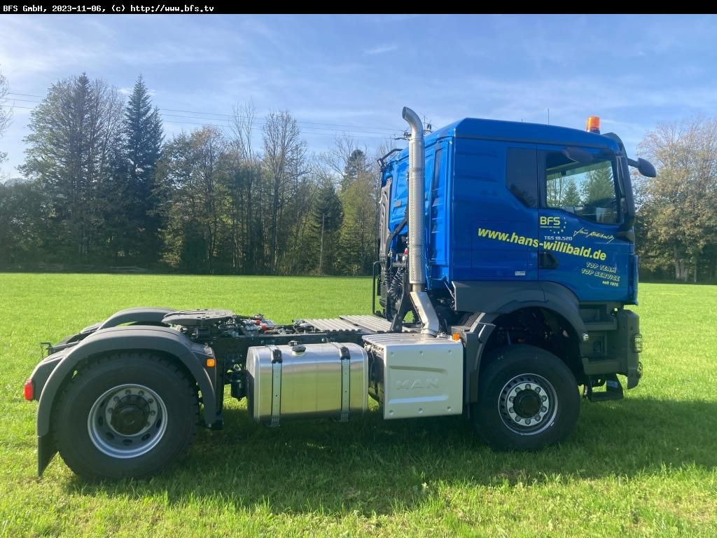 MAN TGS (TG3) 22.520 4X4 BL - Nyergesvontató: 3 kép. MAN TGS (TG3) 22.520 4X4 BL - Nyergesvontató: 3 kép.