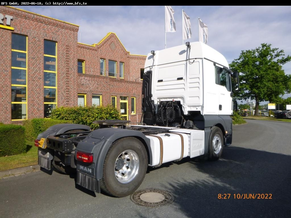 MAN TGX 18.500 4x2 BLS Leder, Hydraulik - Nyergesvontató: 2 kép. MAN TGX 18.500 4x2 BLS Leder, Hydraulik - Nyergesvontató: 2 kép.