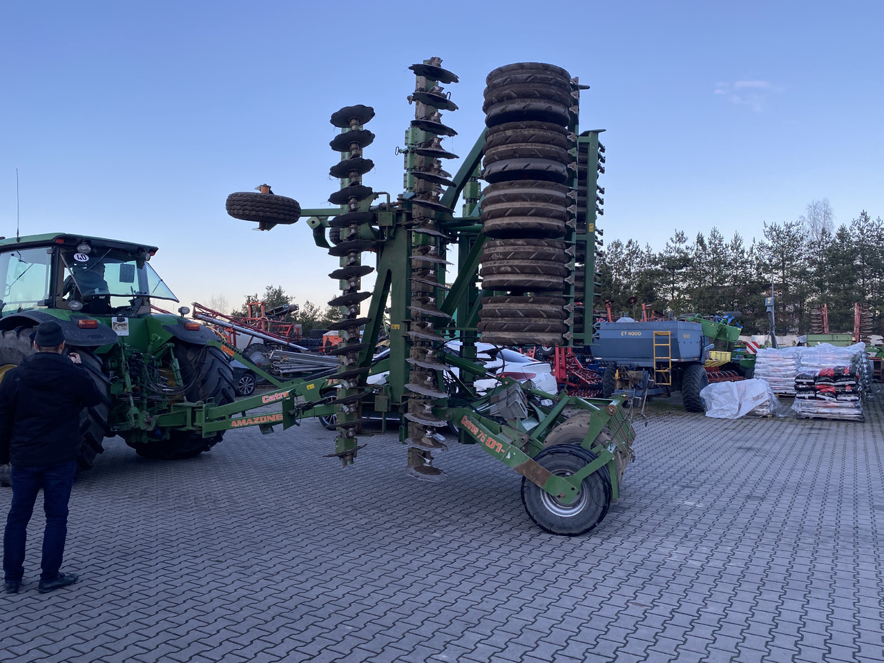 Amazone CATROS 7501-T - Tárcsás borona: 5 kép. Amazone CATROS 7501-T - Tárcsás borona: 5 kép.