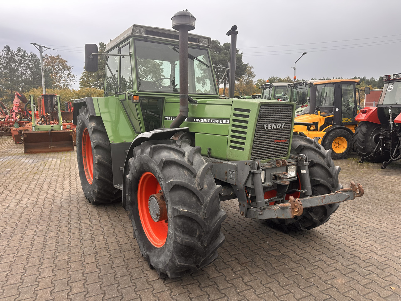 FENDT Favorit 614 LSA TURBOMATIK E - Traktor: 1 kép. FENDT Favorit 614 LSA TURBOMATIK E - Traktor: 1 kép.