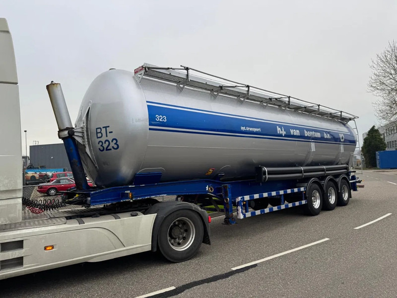 Atcomex 10 UNITS - 3 AXLE KIPPER BULK 1 COMP. 60.000 L BKS 3927C/C1-60 - Tartályos félpótkocsi: 1 kép. Atcomex 10 UNITS - 3 AXLE KIPPER BULK 1 COMP. 60.000 L BKS 3927C/C1-60 - Tartályos félpótkocsi: 1 kép.