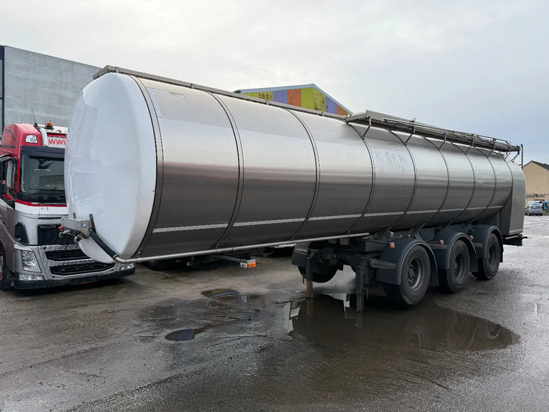 Burg O-3-45T, 2 AXEL STEERING,34000 LITER - Tartályos félpótkocsi: 1 kép. Burg O-3-45T, 2 AXEL STEERING,34000 LITER - Tartályos félpótkocsi: 1 kép.