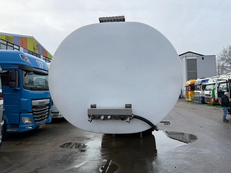 Burg O-3-45T, 2 AXEL STEERING,34000 LITER - Tartályos félpótkocsi: 2 kép. Burg O-3-45T, 2 AXEL STEERING,34000 LITER - Tartályos félpótkocsi: 2 kép.