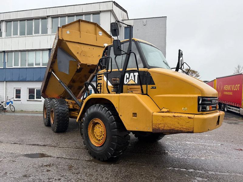 Caterpillar 725, CE, AIRCO, RETARDER, REAR CAMERA, AUTO LUBE, 23,5X25 TYERS - Csuklós dömper: 3 kép. Caterpillar 725, CE, AIRCO, RETARDER, REAR CAMERA, AUTO LUBE, 23,5X25 TYERS - Csuklós dömper: 3 kép.
