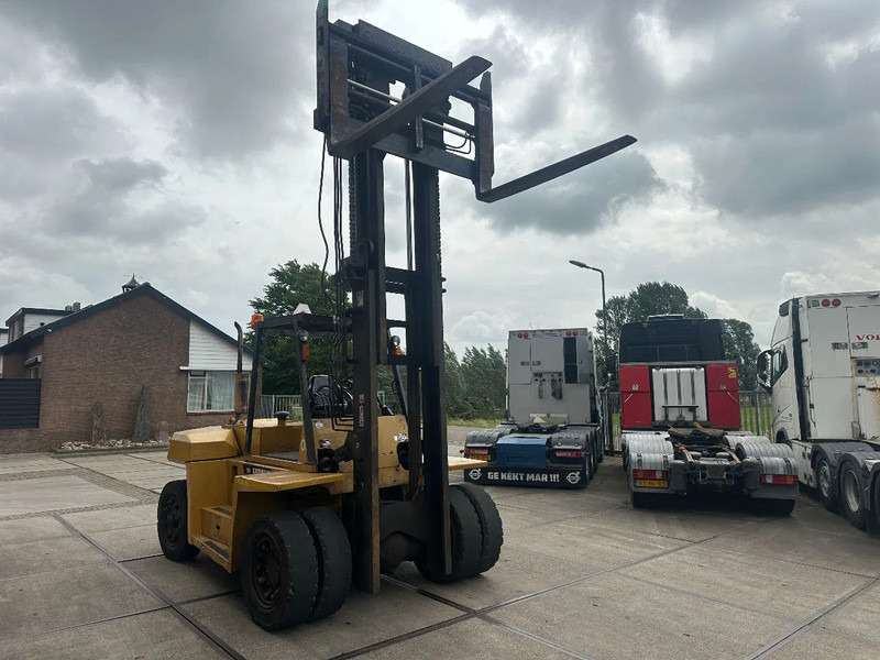 Caterpillar DP100 VORKVERSTELLERS +SIDE SHIFT - Dízel targonca: 3 kép. Caterpillar DP100 VORKVERSTELLERS +SIDE SHIFT - Dízel targonca: 3 kép.