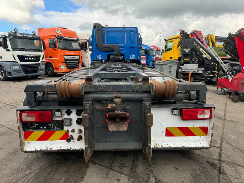DAF CF 460 8X2 ONLY VISUAL DAMAGED // ENGINE IS RUNNING - Teherautó - kábelrendszer: 5 kép. DAF CF 460 8X2 ONLY VISUAL DAMAGED // ENGINE IS RUNNING - Teherautó - kábelrendszer: 5 kép.