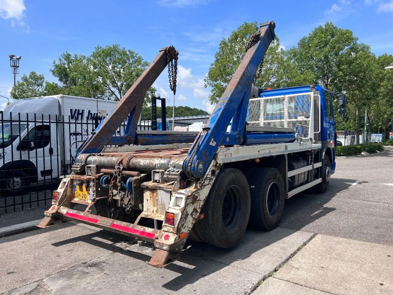 DAF CF 85.360 6X2 EURO 5 HYVA SKIPLOADER + NIDO - Konténerszállító: 4 kép. DAF CF 85.360 6X2 EURO 5 HYVA SKIPLOADER + NIDO - Konténerszállító: 4 kép.
