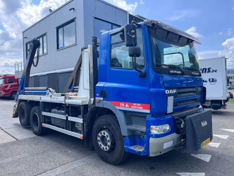 DAF CF 85.360 6X2 EURO 5 HYVA SKIPLOADER + NIDO - Konténerszállító: 3 kép. DAF CF 85.360 6X2 EURO 5 HYVA SKIPLOADER + NIDO - Konténerszállító: 3 kép.