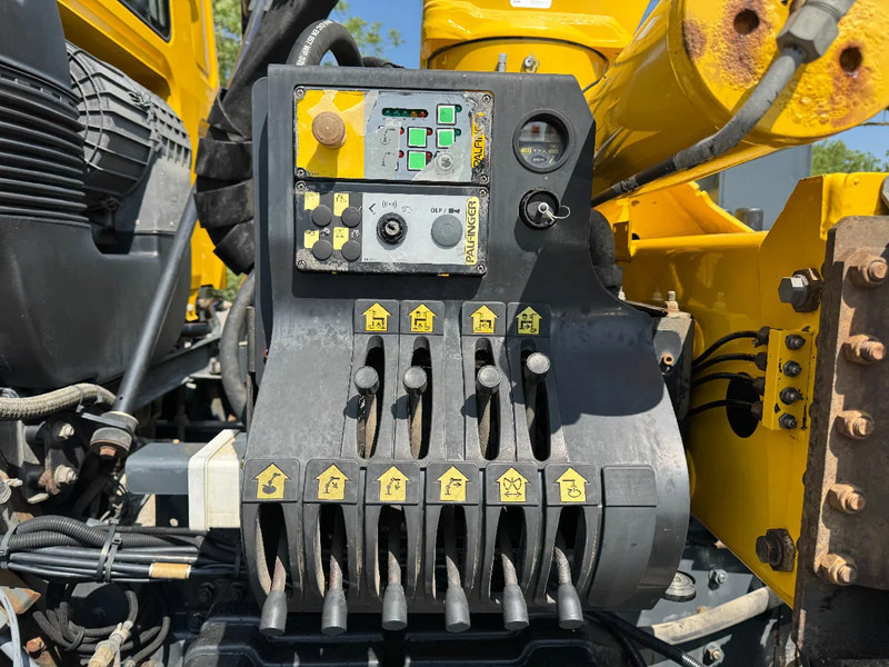 Horgos rakodó teherautó, Darus autó DAF CF 85.410 6X4 - EURO 5 + PALFINGER PK15500 + REMOTE + PALFINGER HOOK: 7 kép. Horgos rakodó teherautó, Darus autó DAF CF 85.410 6X4 - EURO 5 + PALFINGER PK15500 + REMOTE + PALFINGER HOOK: 7 kép.