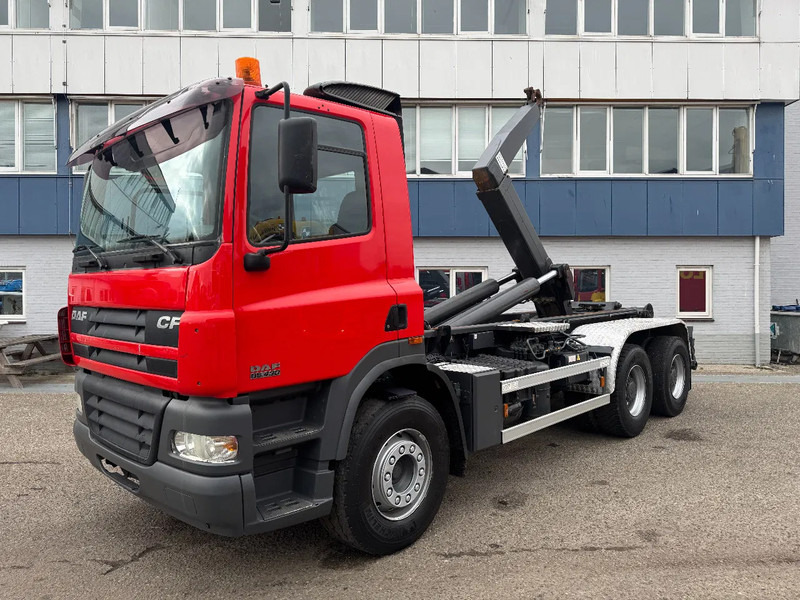 DAF CF 85.430 6X4 EURO 3 FULL STEEL VDL 25 TON - Horgos rakodó teherautó: 4 kép. DAF CF 85.430 6X4 EURO 3 FULL STEEL VDL 25 TON - Horgos rakodó teherautó: 4 kép.