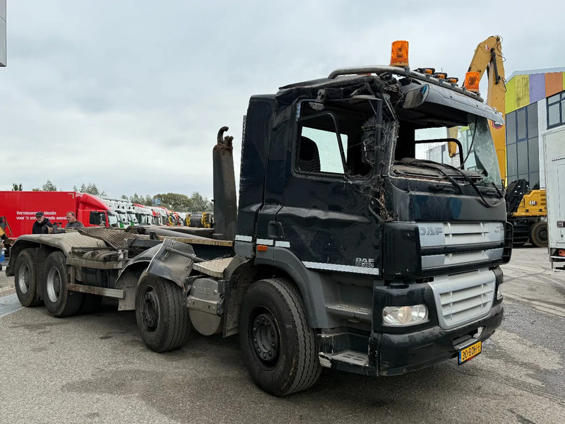 DAF CF 85.460 8X4 EURO 5 - FULL STEEL SUSP. - MANUAL GEAR - BIG AXLES + VDL HOOKLIFT - Horgos rakodó teherautó: 3 kép. DAF CF 85.460 8X4 EURO 5 - FULL STEEL SUSP. - MANUAL GEAR - BIG AXLES + VDL HOOKLIFT - Horgos rakodó teherautó: 3 kép.