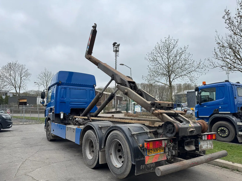 DAF CF 85 6X2 - EURO 5 + VDL HOOK + LIFT AXLE + TÜV 10-2025 - Horgos rakodó teherautó: 5 kép. DAF CF 85 6X2 - EURO 5 + VDL HOOK + LIFT AXLE + TÜV 10-2025 - Horgos rakodó teherautó: 5 kép.