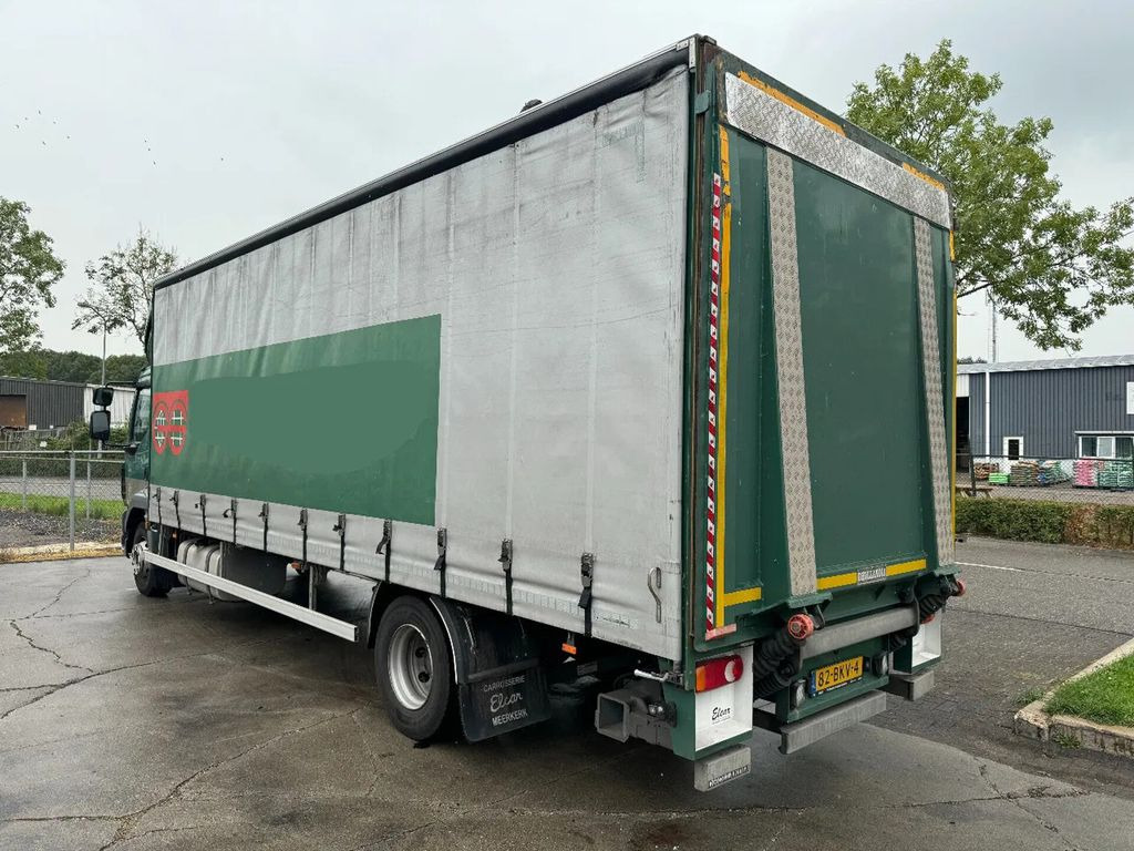 DAF LF 260 4X2 16T DHOLLANDIA LOAD LIFT + TÜV TILL 0 - Ponyvás teherautó: 5 kép. DAF LF 260 4X2 16T DHOLLANDIA LOAD LIFT + TÜV TILL 0 - Ponyvás teherautó: 5 kép.