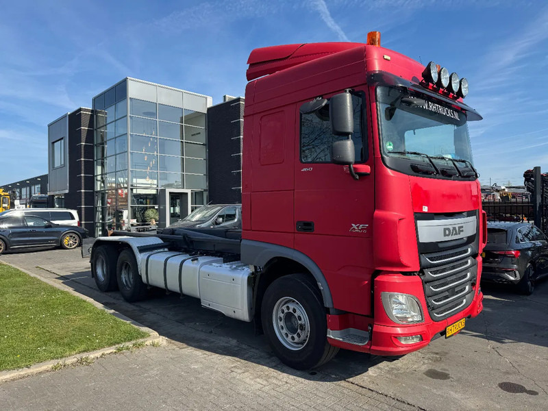 Horgos rakodó teherautó DAF XF 460 6X2 EURO 6 VDL HOOK 20T: 10 kép.