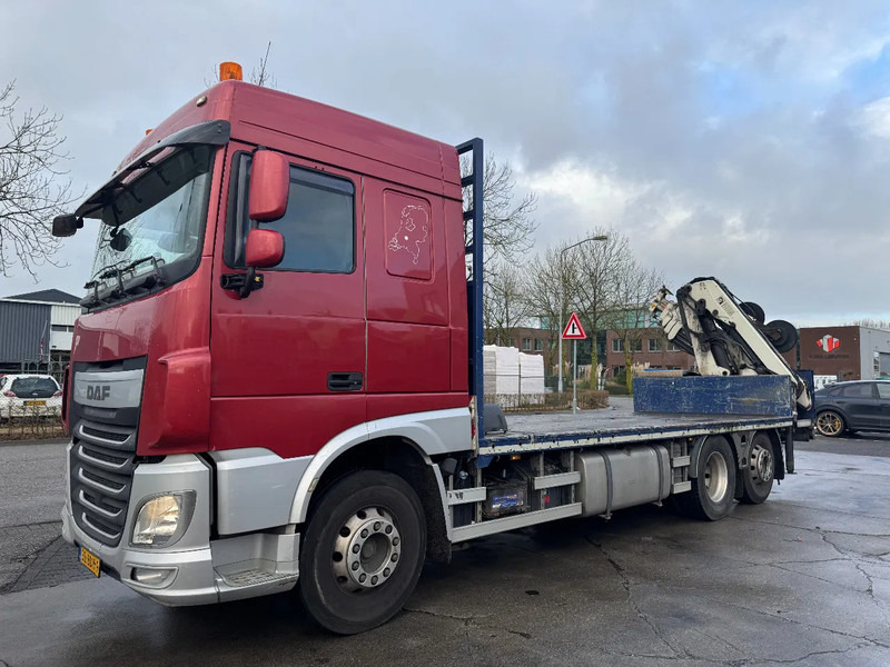 DAF XF 510 6X2 EURO 6 + HIAB 166 HI PRO + REMOTE CONTROL - Platós teherautó, Darus autó: 1 kép. DAF XF 510 6X2 EURO 6 + HIAB 166 HI PRO + REMOTE CONTROL - Platós teherautó, Darus autó: 1 kép.