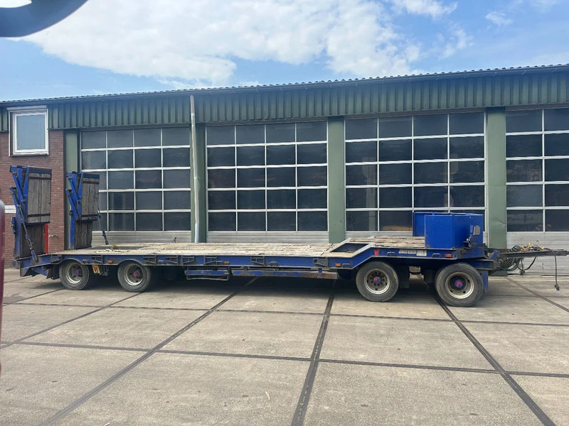 Diversen MUELLER-MITTELTAL, 4 AXLE, DOUBLE HYDRAULIC RAMPS. - Pótkocsi mélybölcsős: 2 kép. Diversen MUELLER-MITTELTAL, 4 AXLE, DOUBLE HYDRAULIC RAMPS. - Pótkocsi mélybölcsős: 2 kép.