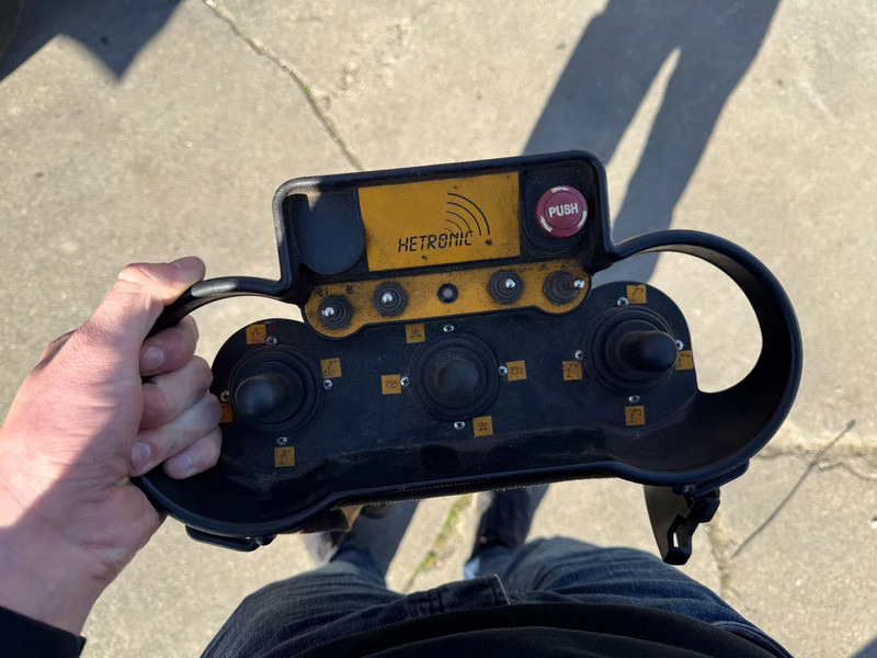 Ginaf M 3232 S 6X2 - EURO 2 + PALFINGER PK19000 + REMOTE + PALIFT HOOK lízing Ginaf M 3232 S 6X2 - EURO 2 + PALFINGER PK19000 + REMOTE + PALIFT HOOK: 10 kép. Ginaf M 3232 S 6X2 - EURO 2 + PALFINGER PK19000 + REMOTE + PALIFT HOOK lízing Ginaf M 3232 S 6X2 - EURO 2 + PALFINGER PK19000 + REMOTE + PALIFT HOOK: 10 kép.