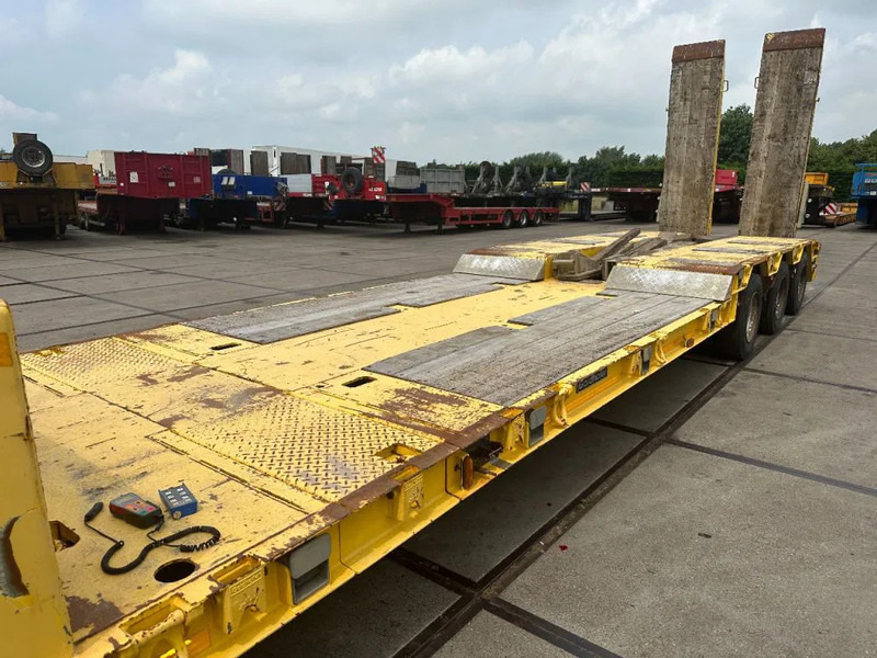 Félpótkocsi mélybölcsős Goldhofer 3 AS GESTUURD REMOTE CONTROLE 1,2 M EXTENDABLE: 19 kép.