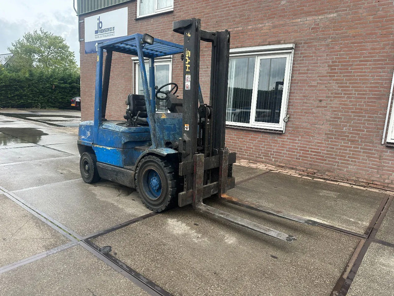 Hyster H3.00XM 3 TON - Villás targonca: 5 kép. Hyster H3.00XM 3 TON - Villás targonca: 5 kép.