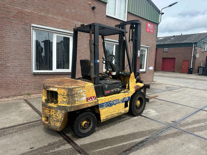 Hyster H3 OOXL 3 TON - Villás targonca: 5 kép. Hyster H3 OOXL 3 TON - Villás targonca: 5 kép.