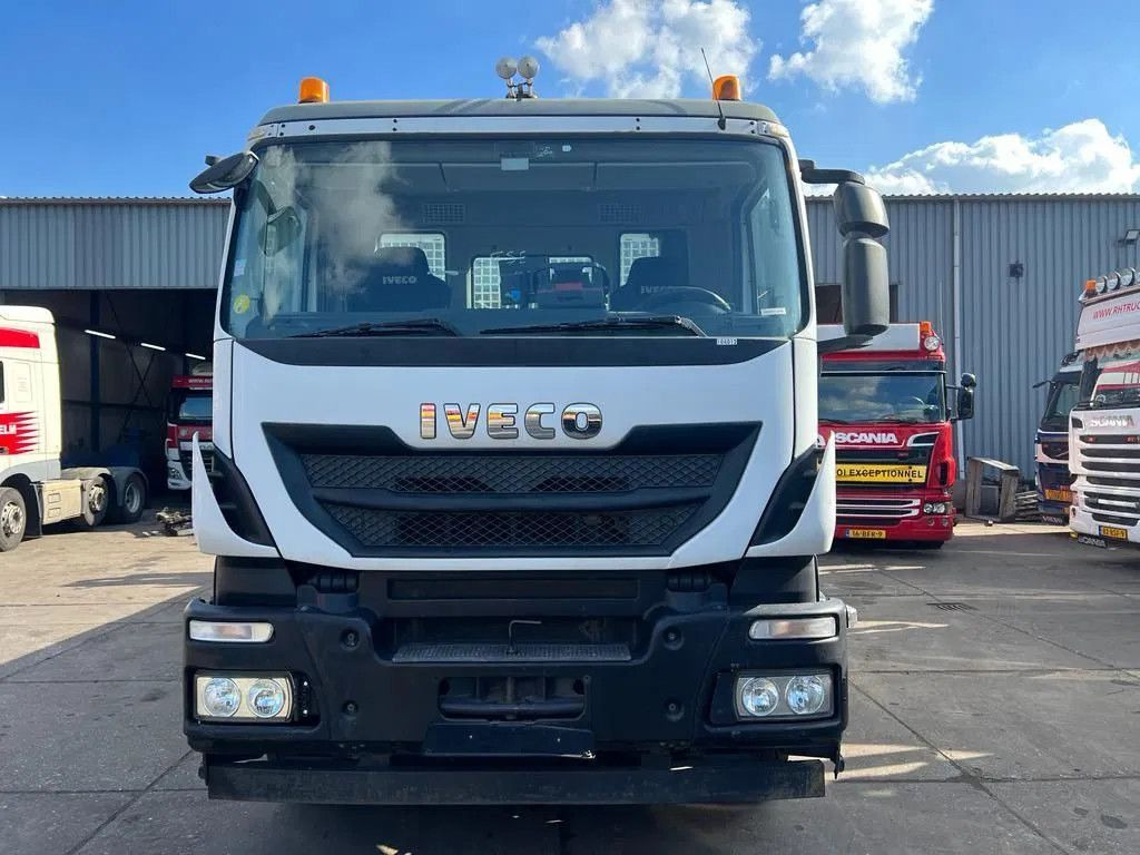 Iveco Stralis 310 PALFINGER PK14002 - MOTOR DEFECT - Platós teherautó, Darus autó: 2 kép. Iveco Stralis 310 PALFINGER PK14002 - MOTOR DEFECT - Platós teherautó, Darus autó: 2 kép.