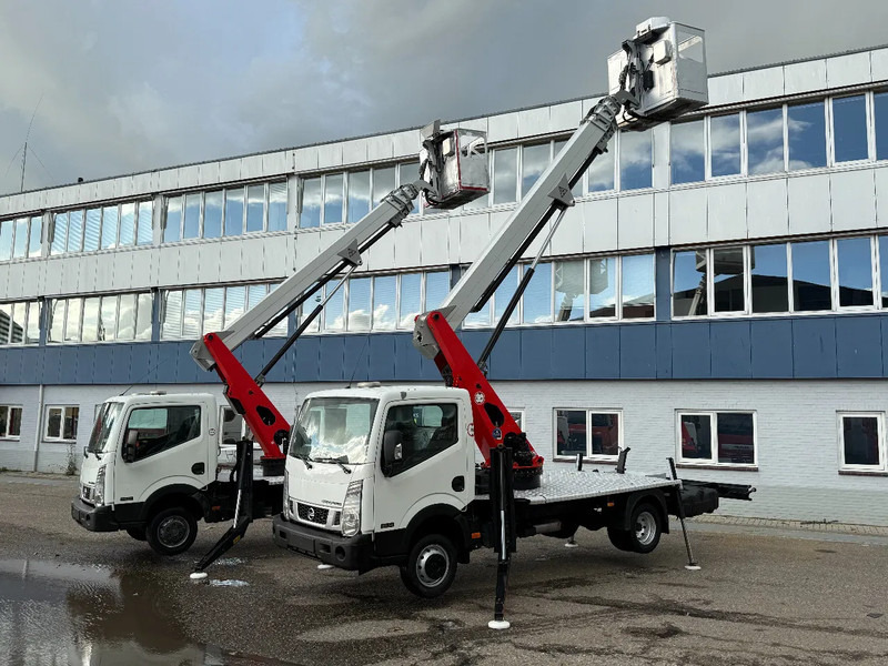 Nissan Cabstar 35.12 + PALFINGER 20 METER - AERIAL PLATFORM - Kisteherautó: 2 kép. Nissan Cabstar 35.12 + PALFINGER 20 METER - AERIAL PLATFORM - Kisteherautó: 2 kép.