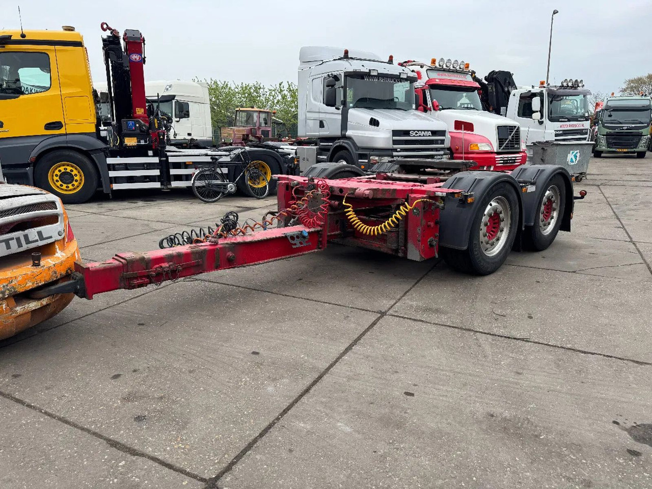 Krone ZZ 2X SAF AXLE UITSCHUIFBARE AANSLUITING - Dolly pótkocsi: 2 kép. Krone ZZ 2X SAF AXLE UITSCHUIFBARE AANSLUITING - Dolly pótkocsi: 2 kép.
