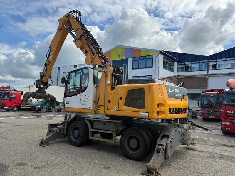 Liebherr LH 24 M LITRONIC DUTCH REGISTRATION LANDBOUW KENTEKEN - Hulladék kotró: 4 kép. Liebherr LH 24 M LITRONIC DUTCH REGISTRATION LANDBOUW KENTEKEN - Hulladék kotró: 4 kép.
