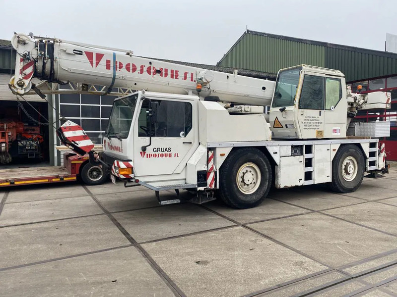 Terepjáró autódaru Liebherr LTM1030: 12 kép. Terepjáró autódaru Liebherr LTM1030: 12 kép.