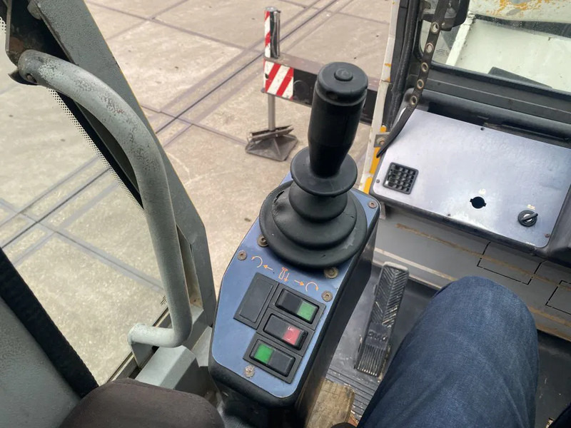 Terepjáró autódaru Liebherr LTM1030: 19 kép. Terepjáró autódaru Liebherr LTM1030: 19 kép.