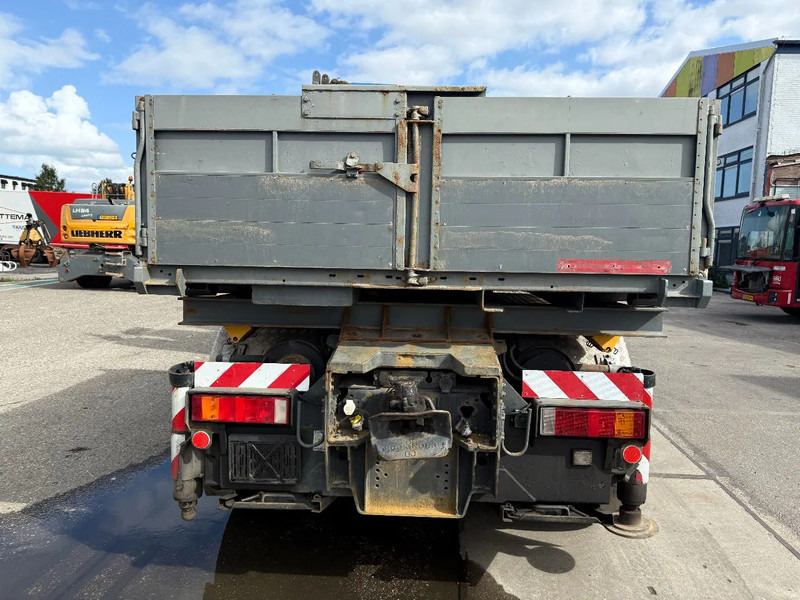 MAN 33.463 33-463 8x4 met 62 effer kraan 6x uitschuifbaar - Darus autó: 5 kép. MAN 33.463 33-463 8x4 met 62 effer kraan 6x uitschuifbaar - Darus autó: 5 kép.