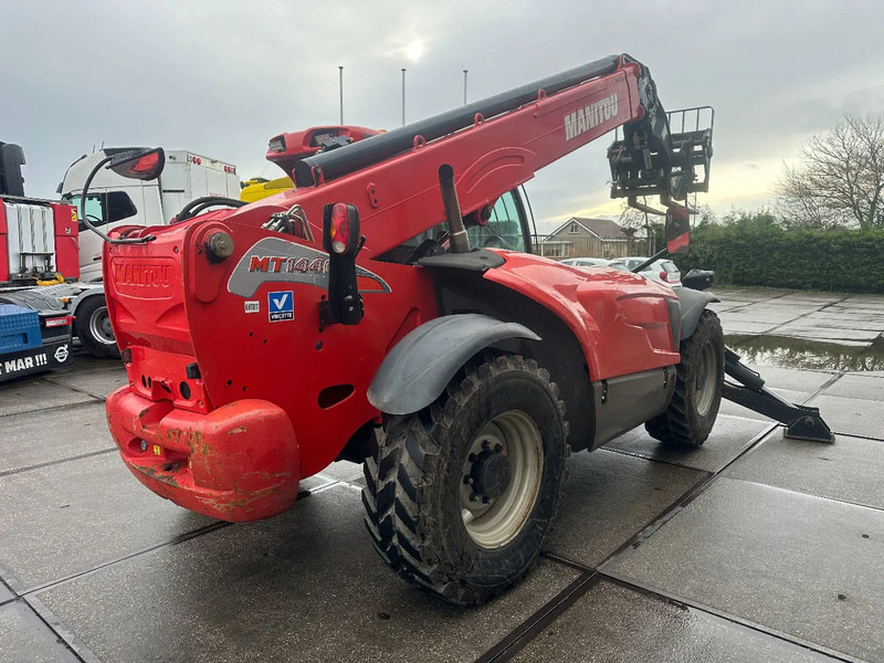 Manitou MT1440, 2015, 7174 HOURS, CE - Teleszkópos rakodó: 4 kép. Manitou MT1440, 2015, 7174 HOURS, CE - Teleszkópos rakodó: 4 kép.