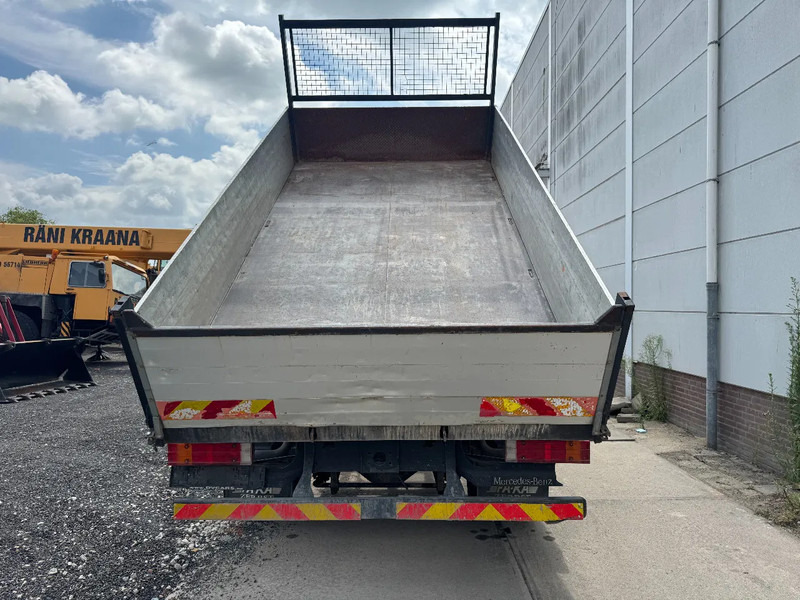 Mercedes-Benz Atego 815 4X2 3 WAY KIPPER FULL STEEL MANUAL GEAR - Billenőplatós teherautó: 4 kép. Mercedes-Benz Atego 815 4X2 3 WAY KIPPER FULL STEEL MANUAL GEAR - Billenőplatós teherautó: 4 kép.