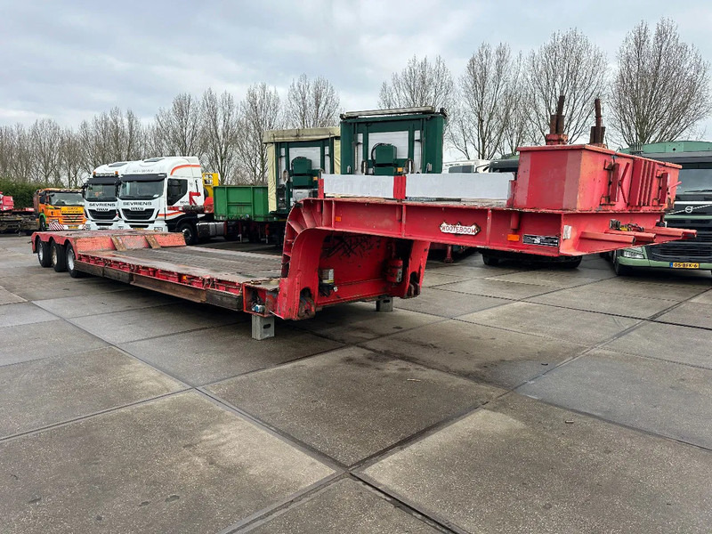 Nooteboom OSDBAZ-41-VV 3,3 METER EXTENDABLE, 3 AXLE STEERING - Félpótkocsi mélybölcsős: 5 kép. Nooteboom OSDBAZ-41-VV 3,3 METER EXTENDABLE, 3 AXLE STEERING - Félpótkocsi mélybölcsős: 5 kép.