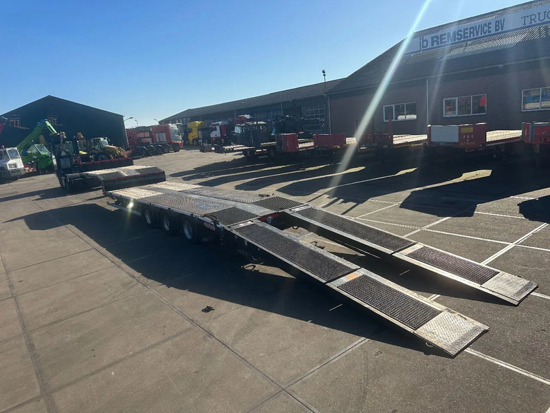 Nooteboom OSDS-48-03V, 6 M EXTENDABLE, LAST AXLE STEERING. FIRST LIFT AXEL, HYDRAULIC RAMPS - Félpótkocsi mélybölcsős: 3 kép. Nooteboom OSDS-48-03V, 6 M EXTENDABLE, LAST AXLE STEERING. FIRST LIFT AXEL, HYDRAULIC RAMPS - Félpótkocsi mélybölcsős: 3 kép.