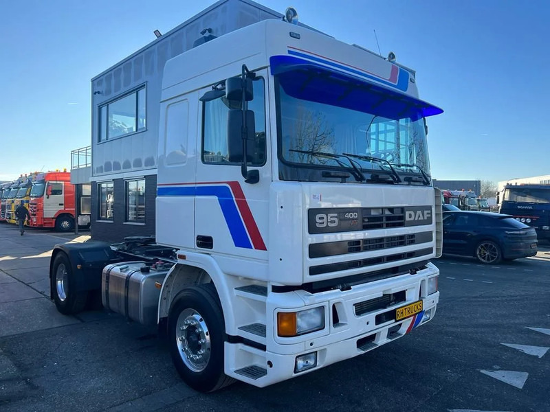 DAF 95.400 4X2 RESTORED/RESTAURIERT/GERESTAUREERD - Nyergesvontató: 1 kép. DAF 95.400 4X2 RESTORED/RESTAURIERT/GERESTAUREERD - Nyergesvontató: 1 kép.