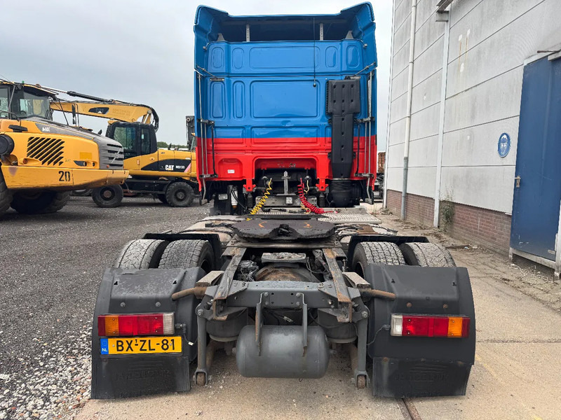 DAF XF 105.410 4X2 MEGA STANDKLIMA AIRCO - Nyergesvontató: 5 kép. DAF XF 105.410 4X2 MEGA STANDKLIMA AIRCO - Nyergesvontató: 5 kép.