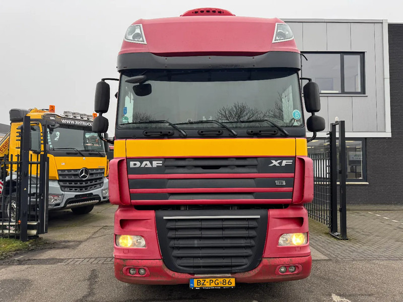 DAF XF 105.460 4X2 - EURO 5 + FULL SPOILER + NL TRUCK - Nyergesvontató: 2 kép. DAF XF 105.460 4X2 - EURO 5 + FULL SPOILER + NL TRUCK - Nyergesvontató: 2 kép.