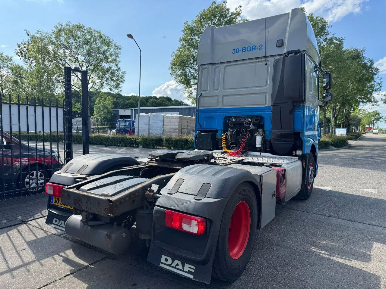 DAF XF 440 4X2 - EURO 6 + ADR + TÜV 12-2025 - Nyergesvontató: 4 kép. DAF XF 440 4X2 - EURO 6 + ADR + TÜV 12-2025 - Nyergesvontató: 4 kép.