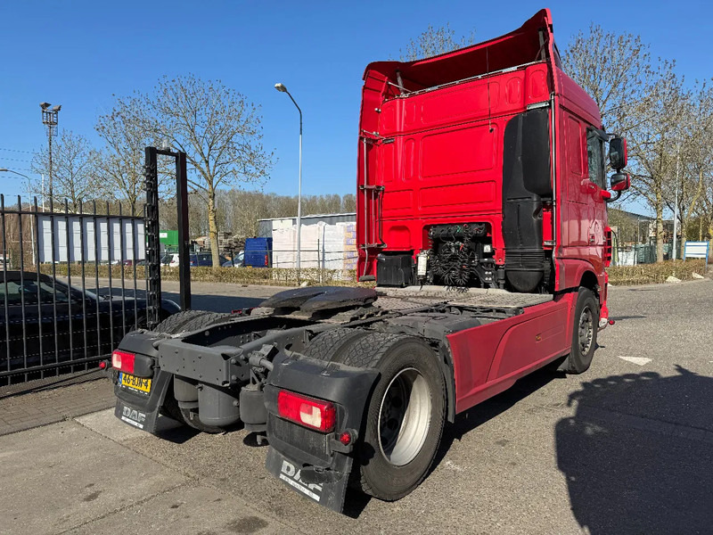 DAF XF 440 4X2 EURO 6 SKIRTS 2017 - Nyergesvontató: 5 kép. DAF XF 440 4X2 EURO 6 SKIRTS 2017 - Nyergesvontató: 5 kép.