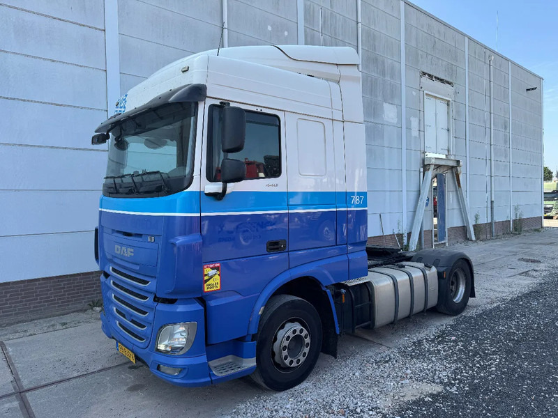 DAF XF 440 4X2 EURO 6 STANDARD TÜV TILL 04-2026 - Nyergesvontató: 1 kép. DAF XF 440 4X2 EURO 6 STANDARD TÜV TILL 04-2026 - Nyergesvontató: 1 kép.