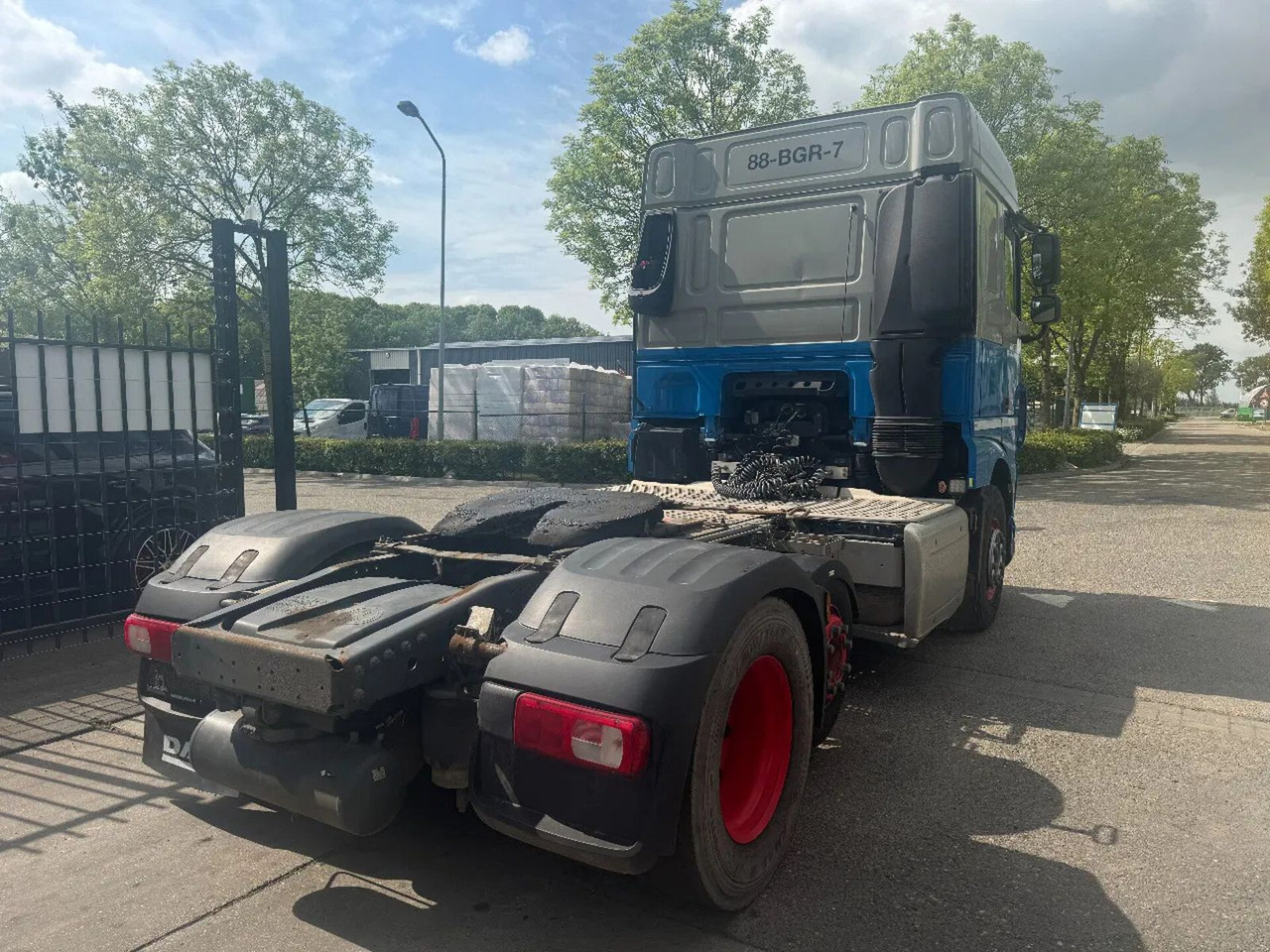 DAF XF 440 6X2 EURO 6 TÜV 09-2025 - Nyergesvontató: 5 kép. DAF XF 440 6X2 EURO 6 TÜV 09-2025 - Nyergesvontató: 5 kép.