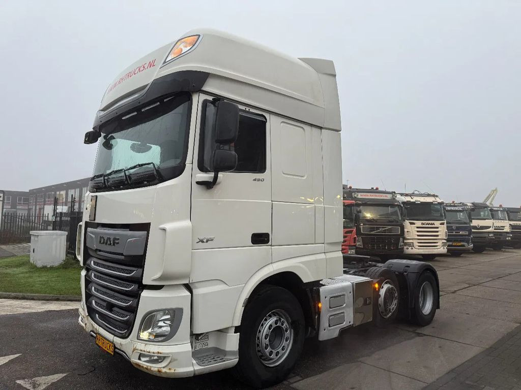 DAF XF 450 6X2 - EURO 6 + LIFT/STEERING AXLE - Nyergesvontató: 1 kép. DAF XF 450 6X2 - EURO 6 + LIFT/STEERING AXLE - Nyergesvontató: 1 kép.