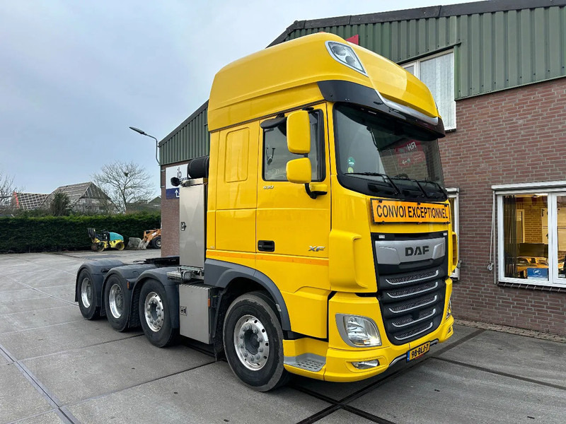 DAF XF 530 8X4 140 TON 384000 KM - Nyergesvontató: 4 kép. DAF XF 530 8X4 140 TON 384000 KM - Nyergesvontató: 4 kép.