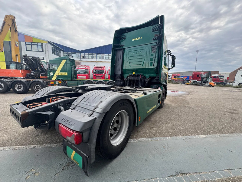 Iveco Stralis 460 4X2 EURO 6 SKIRTS AIRCO RADIO - Nyergesvontató: 5 kép. Iveco Stralis 460 4X2 EURO 6 SKIRTS AIRCO RADIO - Nyergesvontató: 5 kép.