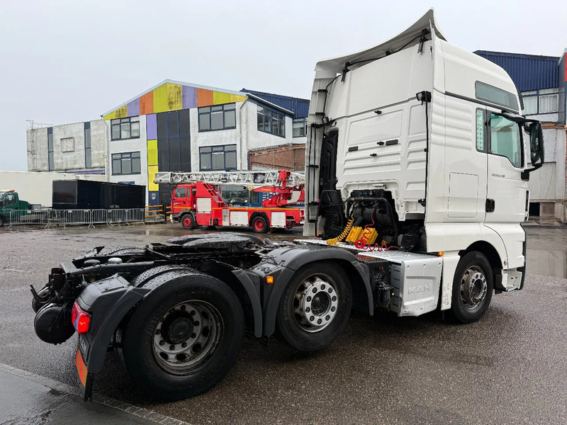 MAN TGX 26.460 6X2 EURO 6 + RETARDER - ONLY 632.783 KM - Nyergesvontató: 4 kép. MAN TGX 26.460 6X2 EURO 6 + RETARDER - ONLY 632.783 KM - Nyergesvontató: 4 kép.