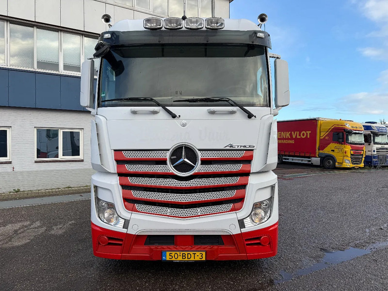 Mercedes-Benz Actros 1842 4X2 MEGA + LIFTING DISH (HEFSCHOTEL) - Nyergesvontató: 4 kép. Mercedes-Benz Actros 1842 4X2 MEGA + LIFTING DISH (HEFSCHOTEL) - Nyergesvontató: 4 kép.